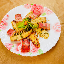 たけのことベーコンのガリバター炒め