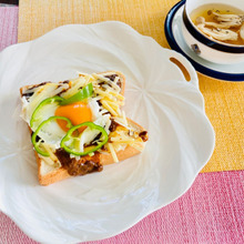 食パンもあり!休日の夕飯にパパッと!洗い物も少なくて済む!