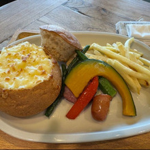 最後まで残さず器のパンも食べられます