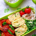 チーズとねぎの味噌麹だし巻き卵のお弁当
