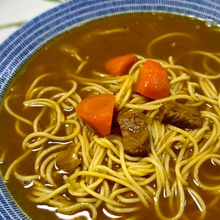 冷凍保存のスパゲッティでササッと!家庭のカレーが余ったら、カレースープパスタ!