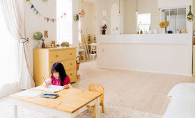 DIYと施主支給でかなえた理想どおりのナチュラルハウス【DIY & 建主参加の家づくり】