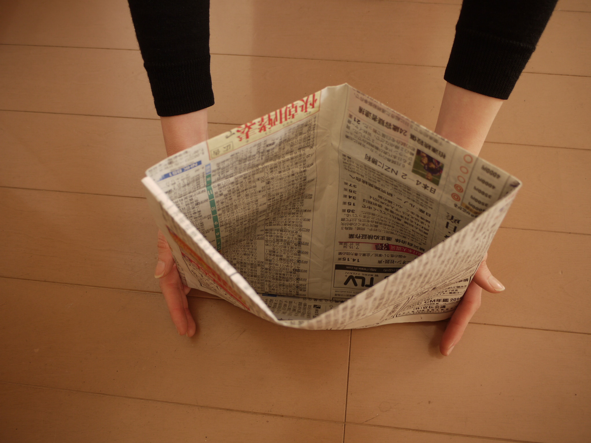 新聞紙 ゴミ箱 作り方 簡単