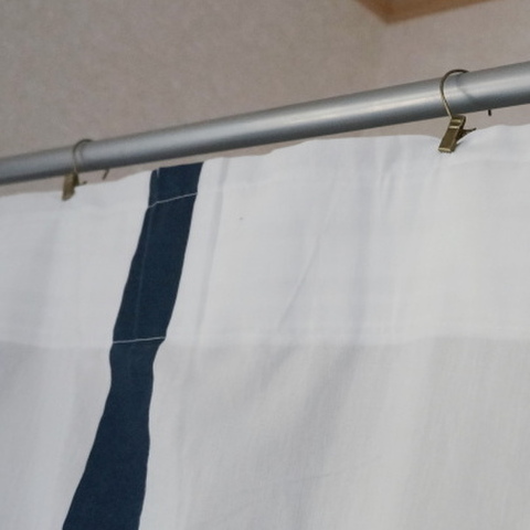 ikeaの生地で目隠しカーテンと汚れ隠し 暮らしニスタ