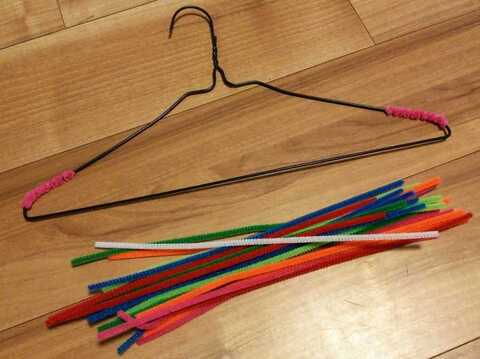 針金ハンガーをズレないハンガーに変える裏ワザ 暮らしニスタ 針金ハンガーをズレないハンガーに変える裏ワザ 暮らしニスタ