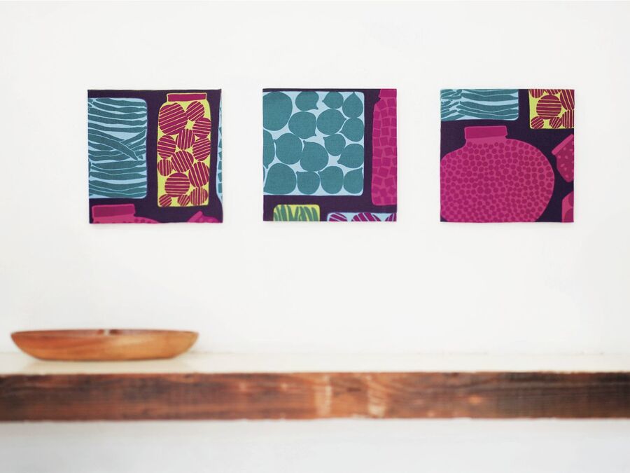 布を貼るだけ ファブリックパネルでお部屋を彩ろう 暮らしニスタ 布を貼るだけ ファブリックパネルでお部屋を彩ろう 暮らしニスタ