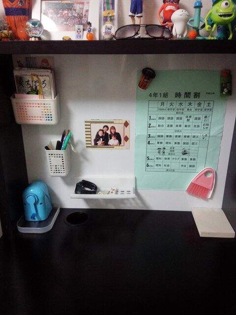 Ikeaで見つけた 成長しても使える大人な勉強机 暮らしニスタ Ikeaで見つけた 成長しても使える大人な勉強机 暮らしニスタ