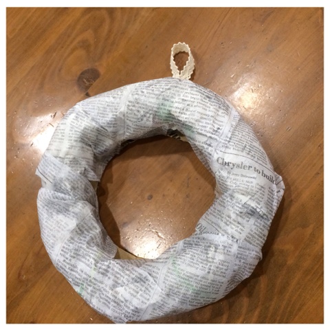 ダンボールと新聞紙 で出来る 年中使える紫陽花リースでクリスマスバージョン 暮らしニスタ ダンボールと新聞紙 で出来る 年中使える紫陽花リースでクリスマスバージョン 暮らしニスタ