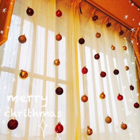 100均で簡単リメイク 窓をクリスマスに 暮らしニスタ 100均で簡単リメイク 窓をクリスマスに 暮らしニスタ