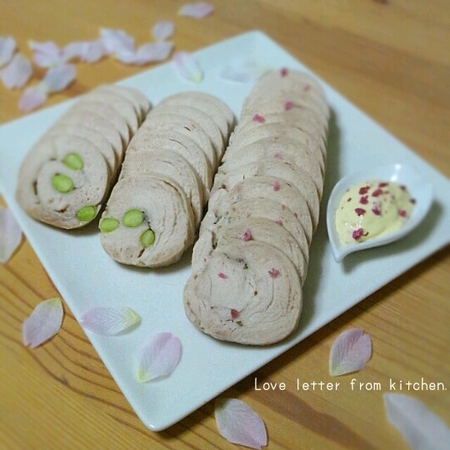 食べられるお花 エディブルフラワー を使った彩りメニュー いつもの食卓を特別にしよう 暮らしニスタ 食べられるお花 エディブルフラワー を使った彩りメニュー いつもの食卓を特別にしよう 暮らしニスタ