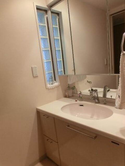 すっきり素敵 洗面所の収納 アレンジアイデア 暮らしニスタ すっきり素敵 洗面所の収納 アレンジアイデア 暮らしニスタ