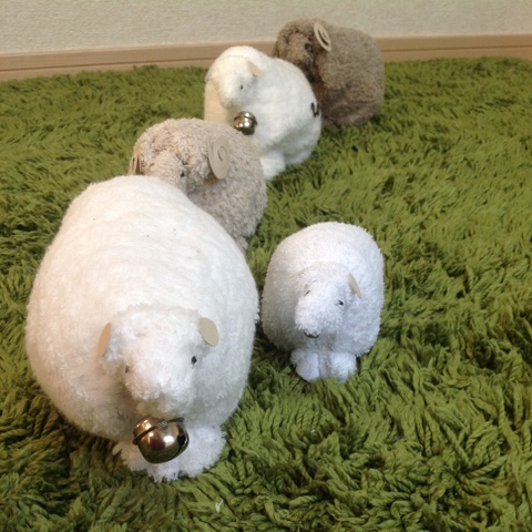 輪ゴム3本だけ 縫わずに出来る タオルひつじ作り方 暮らしニスタ 輪ゴム3本だけ 縫わずに出来る タオルひつじ作り方 暮らしニスタ