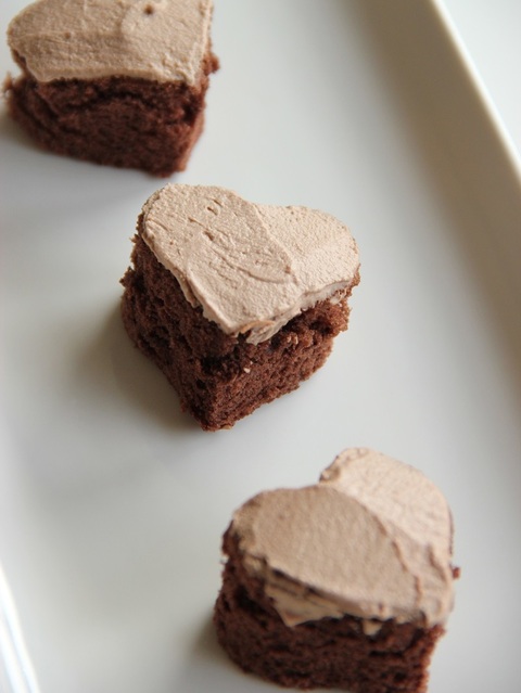 プティハートケーキ 型抜きで作る簡単チョコケーキ 暮らしニスタ