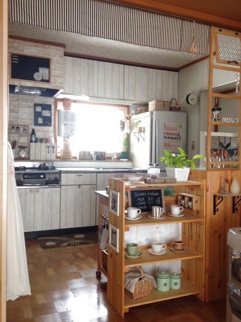 解説 築27年のキッチンをカフェ風にするには ビフォーアフター 暮らしニスタ 解説 築27年のキッチンをカフェ風にするには ビフォーアフター 暮らしニスタ