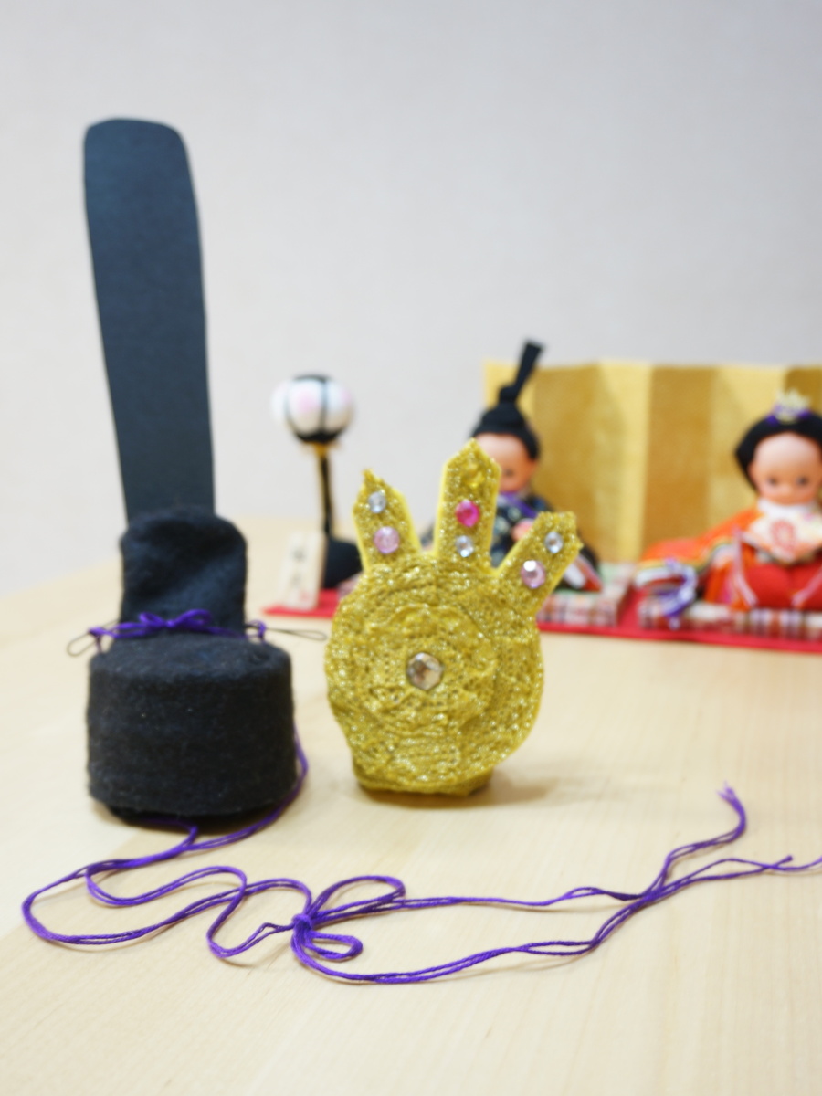 簡単100均でできる冠 ひな祭りを楽しもう 暮らしニスタ 簡単100均でできる冠 ひな祭りを楽しもう 暮らしニスタ