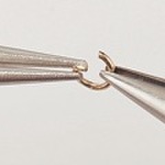 3分で完成 ふわふわファーがかわいい ヘアゴムの作り方 暮らしニスタ 3分で完成 ふわふわファーがかわいい ヘアゴムの作り方 暮らしニスタ