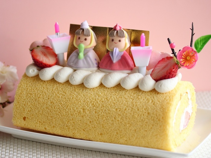 ロールケーキ de ひな祭り♡　～ロールケーキをデコして楽しむお祝いケーキ