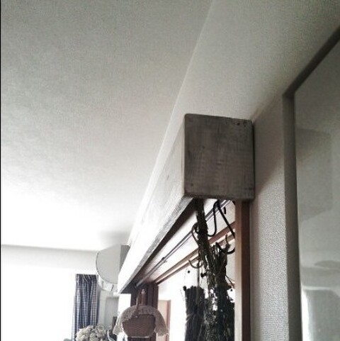 突っ張り棒 S字フックで空間利用収納 簡単カーテンレール隠しdiy 暮らしニスタ