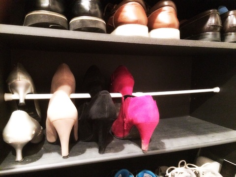 つっぱり棒1本で2倍になる靴収納 暮らしニスタ つっぱり棒1本で2倍になる靴収納 暮らしニスタ