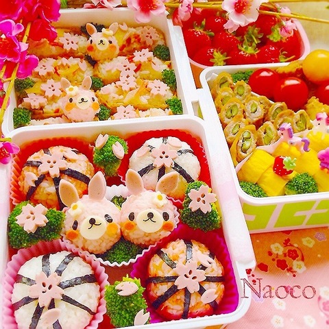 ミニウサギちゃんおにぎり添え デコ稲荷のお花見弁当 暮らしニスタ