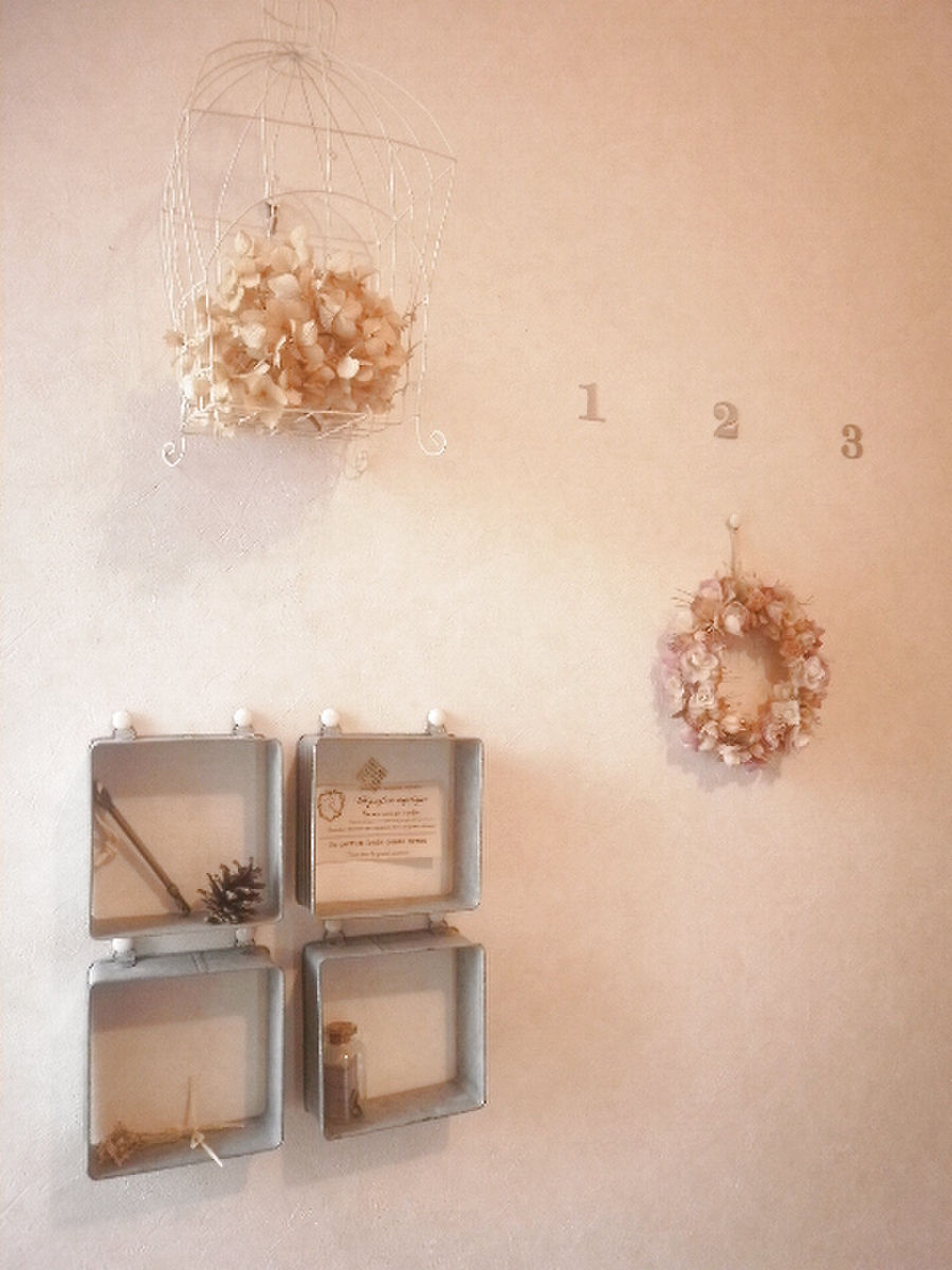 玄関インテリア実例41選 100均アイテムやdiyでもっとおしゃれに 暮らしニスタ 玄関インテリア実例41選 100均アイテムやdiyでもっとおしゃれに 暮らしニスタ