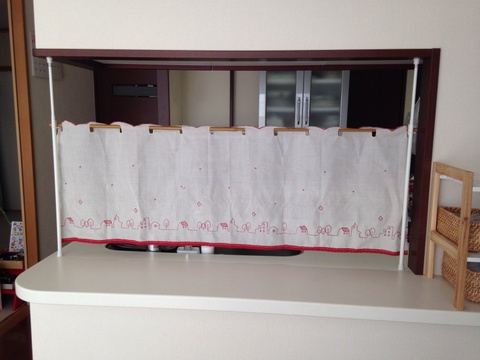 賃貸だって突っ張りポールでカフェカーテン 暮らしニスタ 賃貸だって突っ張りポールでカフェカーテン 暮らしニスタ