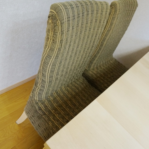 簡単に 縫わずにできる 椅子カバー模様替えアイディア 暮らしニスタ 簡単に 縫わずにできる 椅子カバー模様替えアイディア 暮らしニスタ