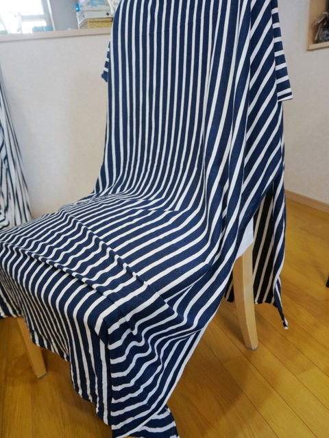 簡単に 縫わずにできる 椅子カバー模様替えアイディア 暮らしニスタ