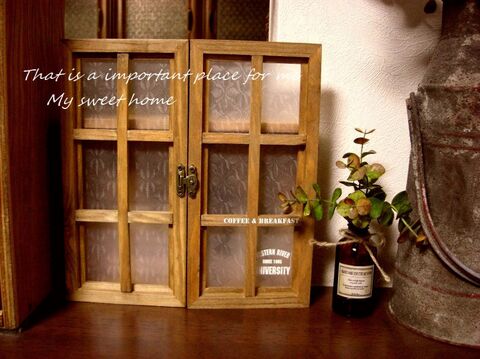 セリアの木箱でキーフックをリメイク 暮らしニスタ