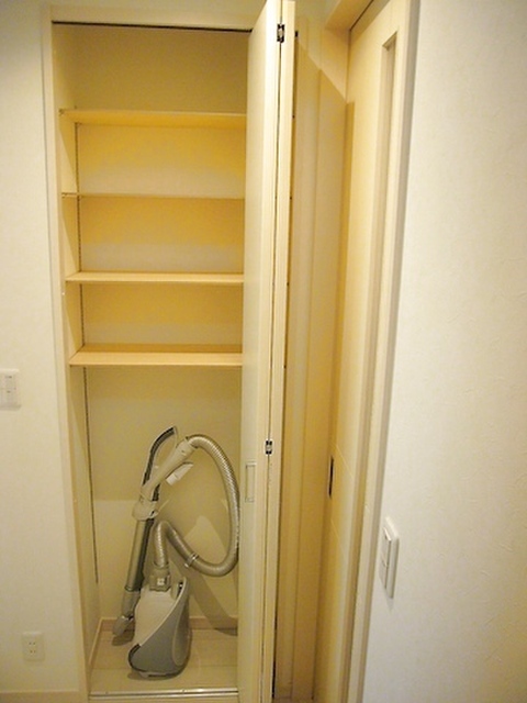 掃除機の収納棚をdiy 暮らしニスタ