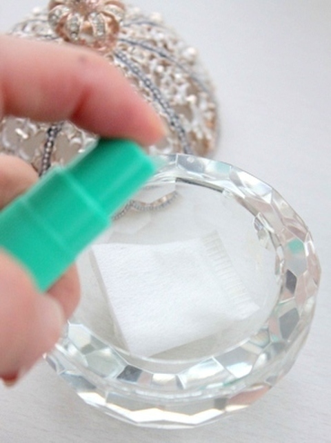 いやーーなゴキブリ寄せ付けない ベチバーアロマでお部屋をガードする方法 暮らしニスタ