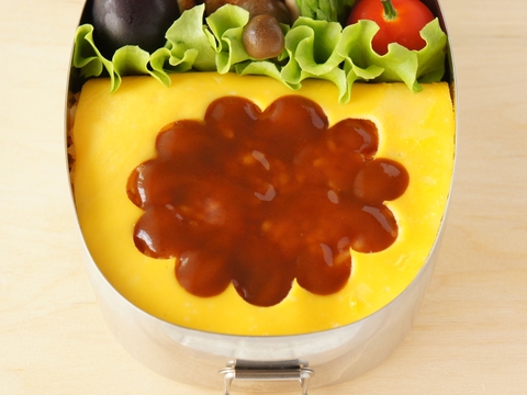 デミグラスソースでライオンのオムライス弁当 暮らしニスタ