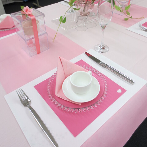 母の日のおもてなし 100均でここまで出来ちゃう 素敵なテーブル フードスタイリング術 暮らしニスタ