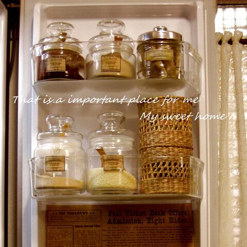 100均で冷蔵庫の収納 ガラス瓶を使って 暮らしニスタ