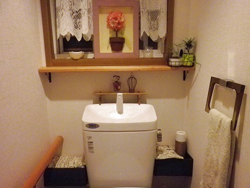 収納も空間も いつも使うトイレをdiyでイメージチェンジ 暮らしニスタ 収納も空間も いつも使うトイレをdiyでイメージチェンジ 暮らしニスタ