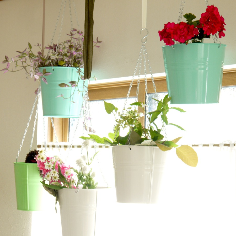 ikeaのハンギングプランターで窓辺を華やかに 暮らしニスタ ikeaのハンギングプランターで窓辺を華やかに 暮らしニスタ