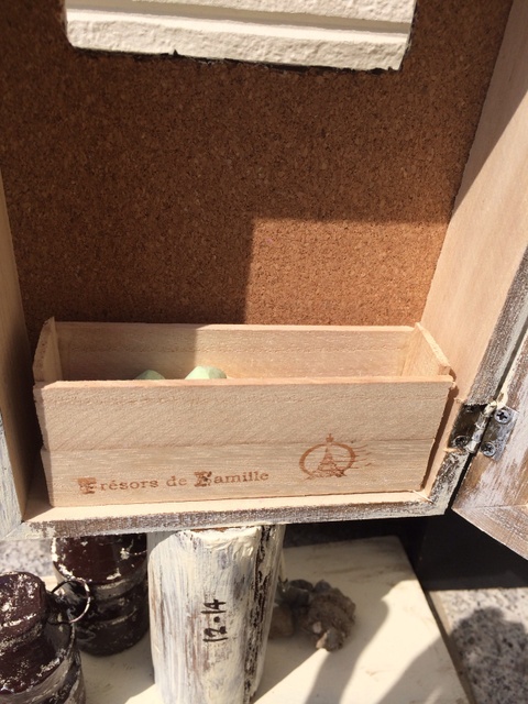 プチdiy 100均リメイク ポスト で玄関先を可愛く 暮らしニスタ
