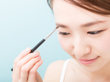 朝のメイク時間を短縮！ママの味方アートメイクのすすめ