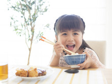 子どもの食事マナー、どうしつけてますか？親が絶対守るべき４つの基本
