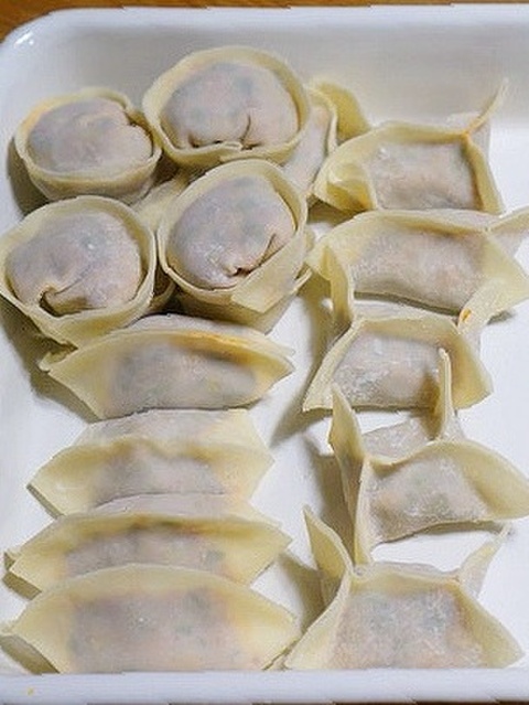 ちょっと工夫でかわいい 餃子の包み方 暮らしニスタ ちょっと工夫でかわいい 餃子の包み方 暮らしニスタ