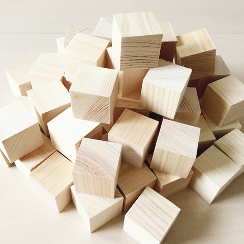 100均材料で 幼児教室でも注目な知育玩具を手作り ニキーチンのみんなの積み木 暮らしニスタ