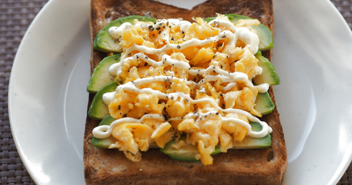 ローラが火付け役 おしゃれで美容にも良い アボカドトースト が大人気 料理のレシピや作り方 暮らしニスタ