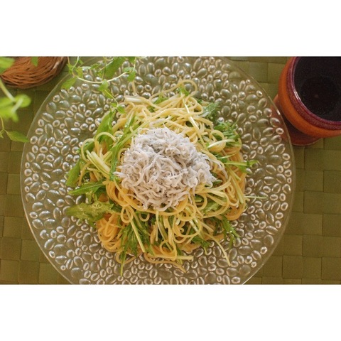しらすと水菜と大葉の冷製パスタガーリック風味 暮らしニスタ しらすと水菜と大葉の冷製パスタガーリック風味 暮らしニスタ