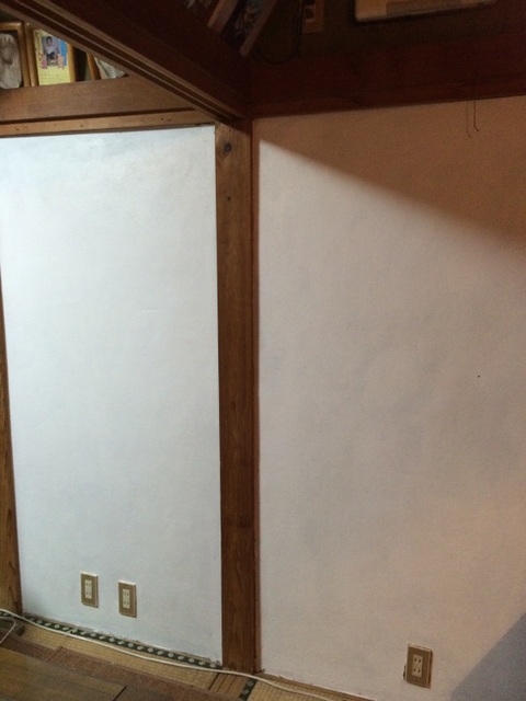 ポロポロ落ちる砂壁をdiyで大正ロマン風に変身 暮らしニスタ ポロポロ落ちる砂壁をdiyで大正ロマン風に変身 暮らしニスタ