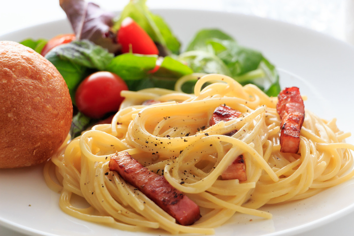 楽しくも辛い「ママランチ」…みんなはどのくらい参加しているの?