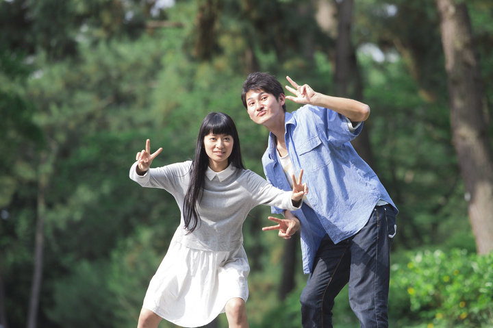 コスプレ、ペアルックは序の口!?街に溢れる“変なカップル”目撃談!