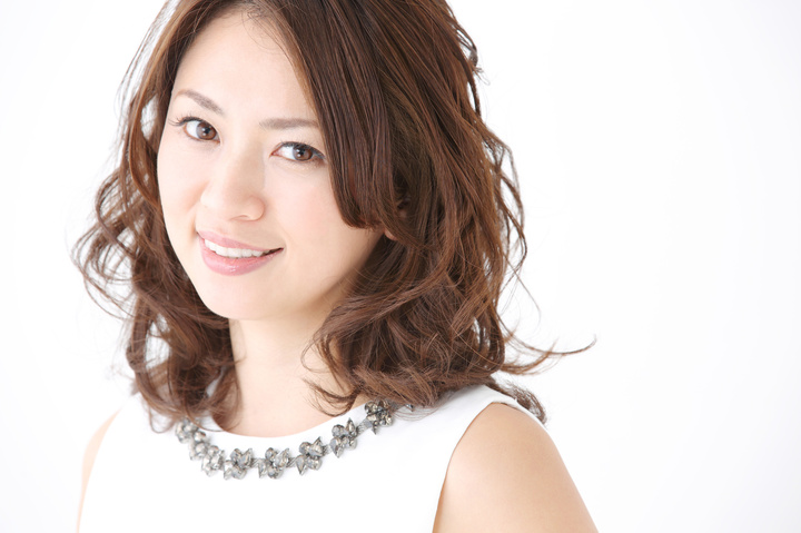 「母親らしい髪色」って何?周囲に好印象を与える髪色はこれ!