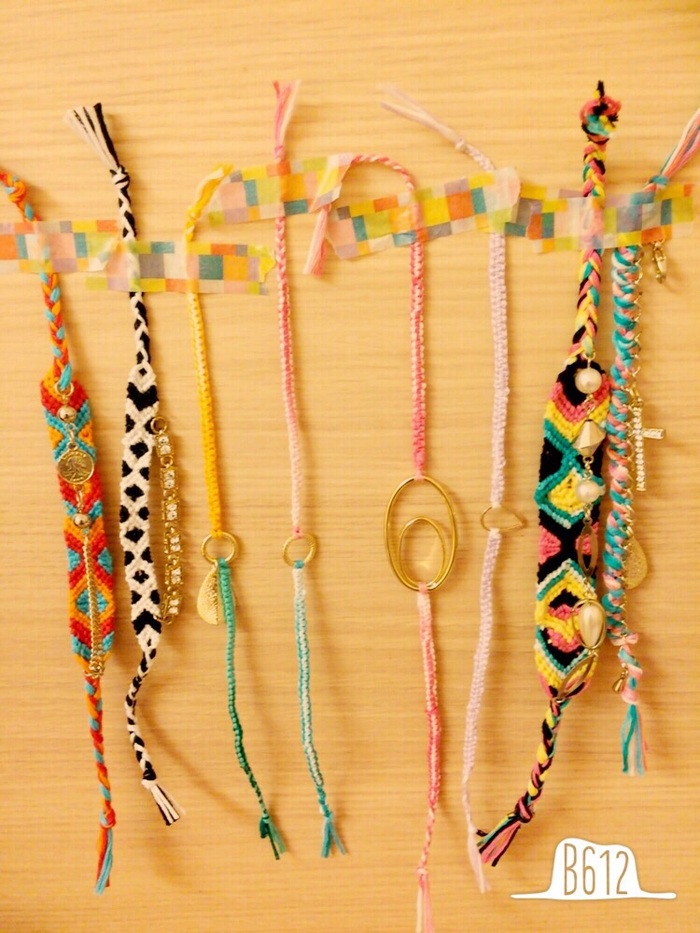 100均の刺繍糸を使ってミサンガアクセ