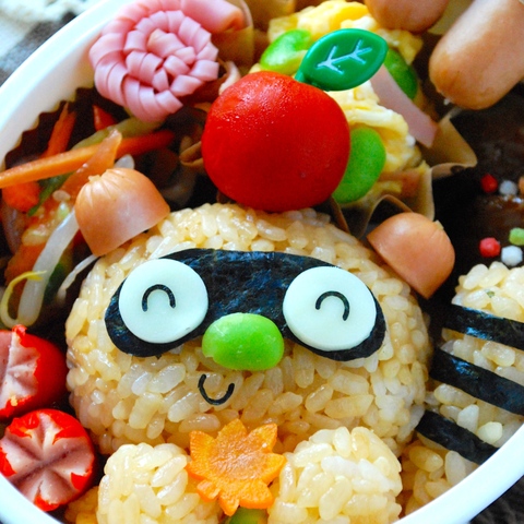キャラ弁 秋の簡単デコ弁当 たぬきの紅葉狩り の作り方 暮らしニスタ キャラ弁 秋の簡単デコ弁当 たぬきの紅葉狩り の作り方 暮らしニスタ