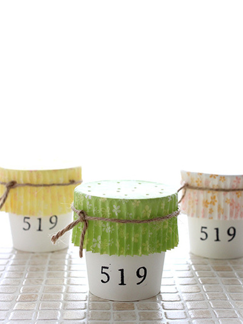 ダイソー100円の重曹と紙コップで作る靴の消臭グッズ 暮らしニスタ